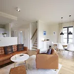 Ferienhaus Reetland Am - Premium Reetdachvilla Mit 3 Schlafzimmern, Sauna Und Kamin E16
