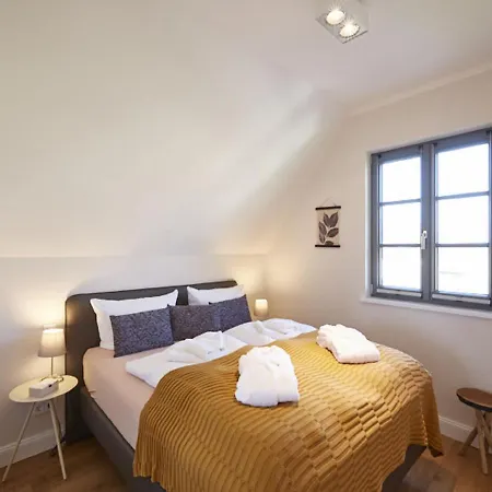 Reetland Am - Premium Reetdachvilla Mit 3 Schlafzimmern, Sauna Und Kamin E16 بيت للعطل درانسكي