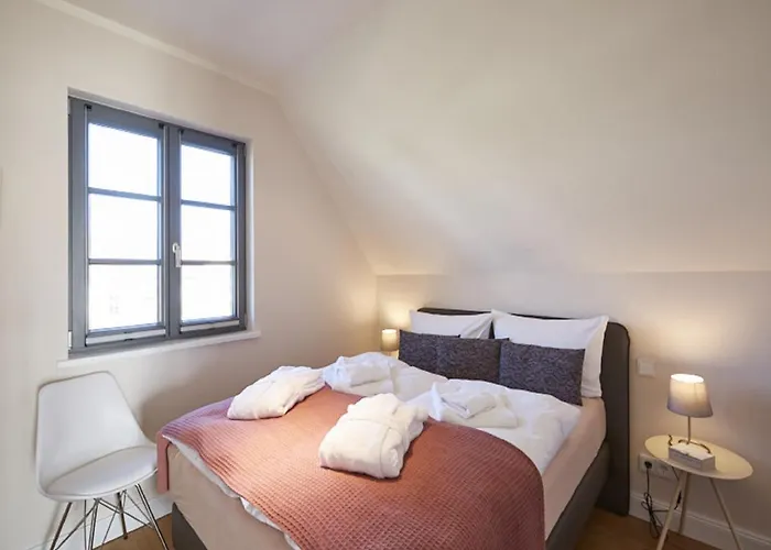 Reetland Am - Premium Reetdachvilla Mit 3 Schlafzimmern, Sauna Und Kamin E16 بيت للعطل *